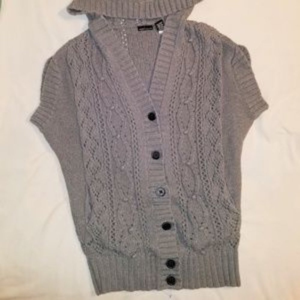 MODA Hooded pom pom Sweater Vest M